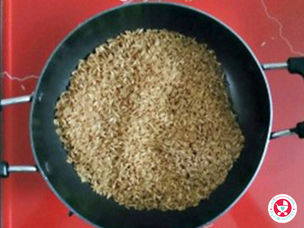 बच्चों के लिए घर का बना चावल पाउडर