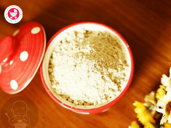 मल्टीग्रेन मिल्क पाउडर के साथ घर का बना चॉकलेट मिल्कशेक